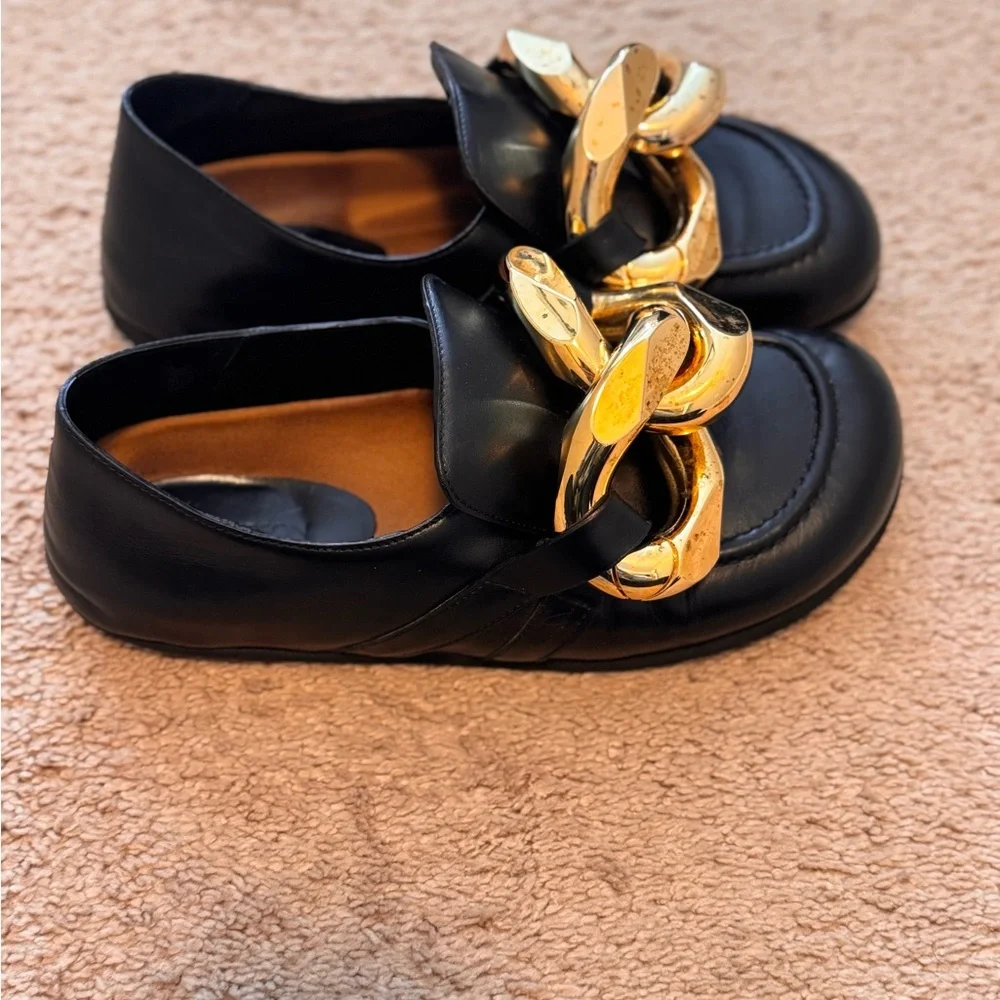 JW ANDERSON Black Loafers with Gold Chain - Picture 2 of 6